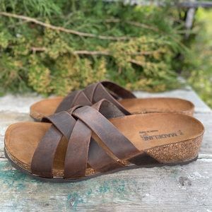 Madeline Girl brown Leather Sandals 11